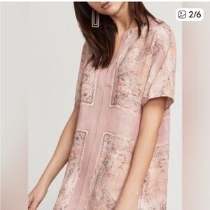 BCBG MaxAzria Harlan Scarf Print Shift Dress